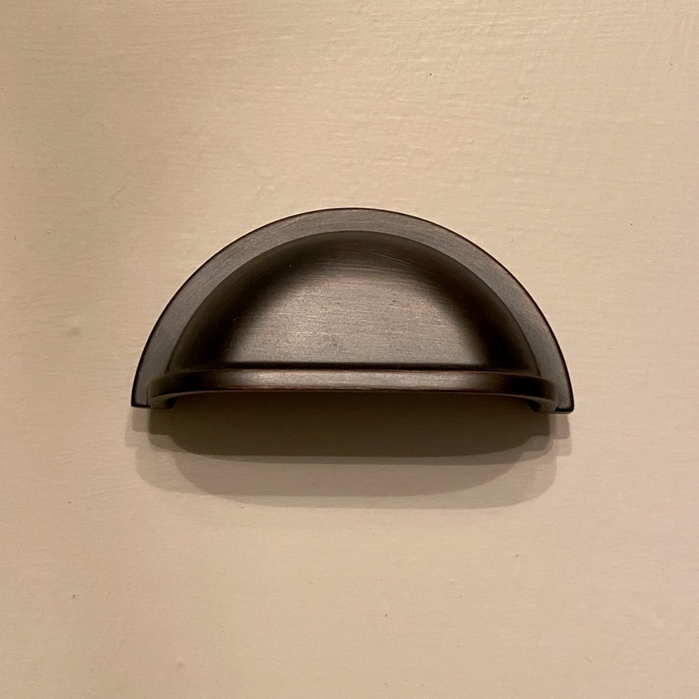 NWT Set of 10 drawer pulls